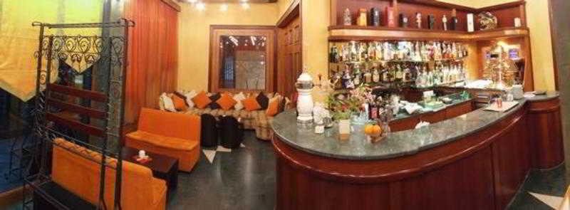 Nov Hotel Tiranë Nhà hàng bức ảnh