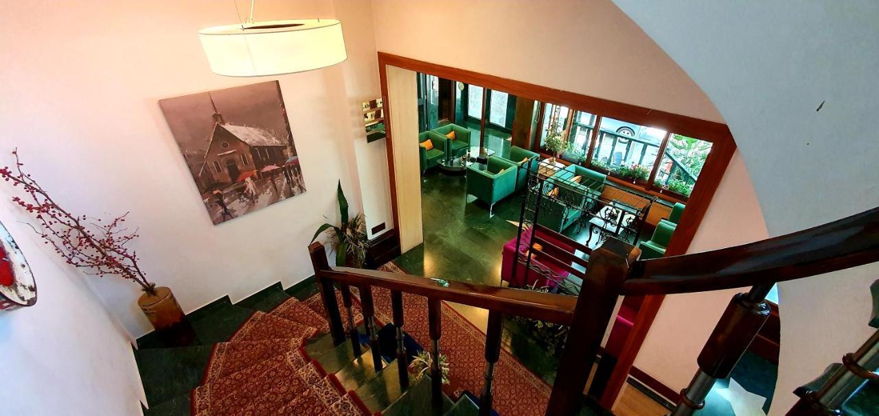 Nov Hotel Tiranë Ngoại thất bức ảnh