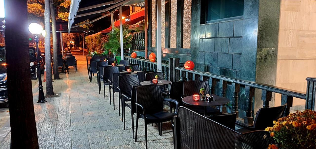 Nov Hotel Tiranë Ngoại thất bức ảnh