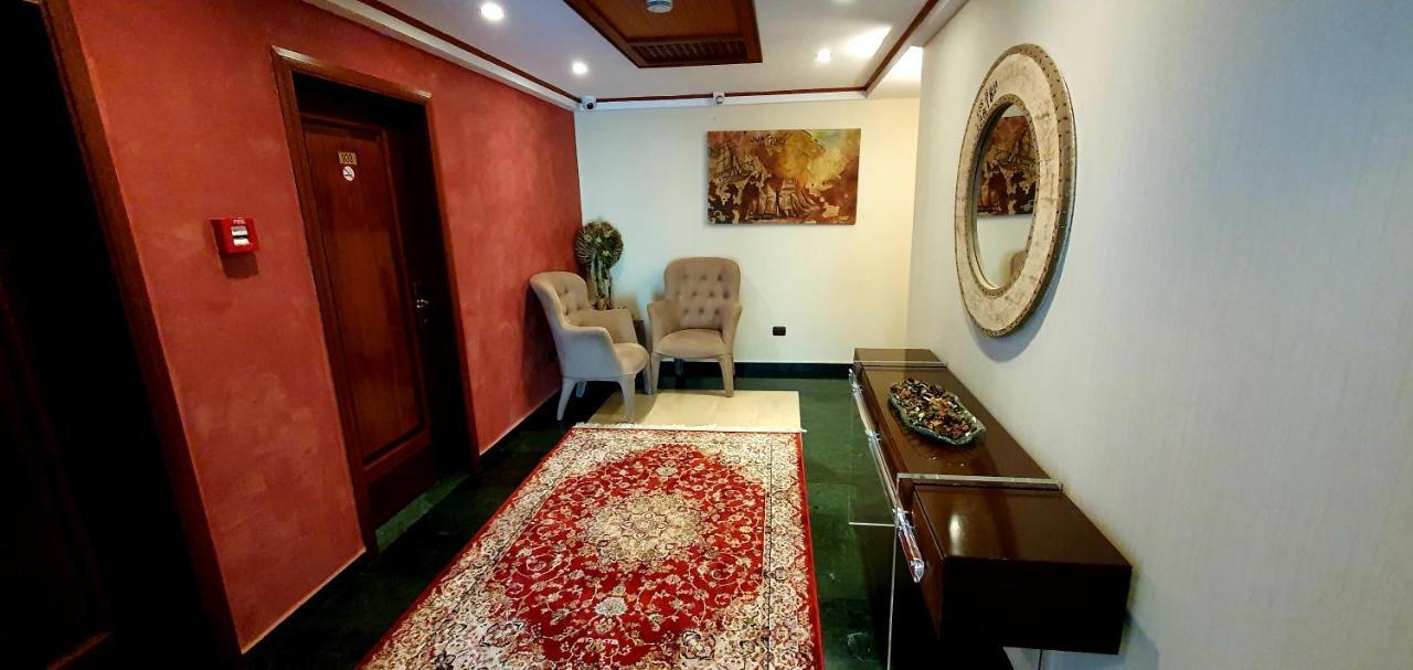 Nov Hotel Tiranë Ngoại thất bức ảnh