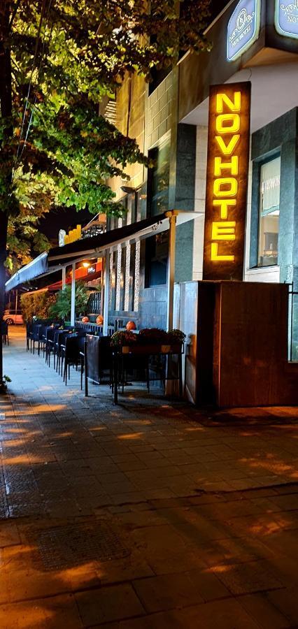 Nov Hotel Tiranë Ngoại thất bức ảnh