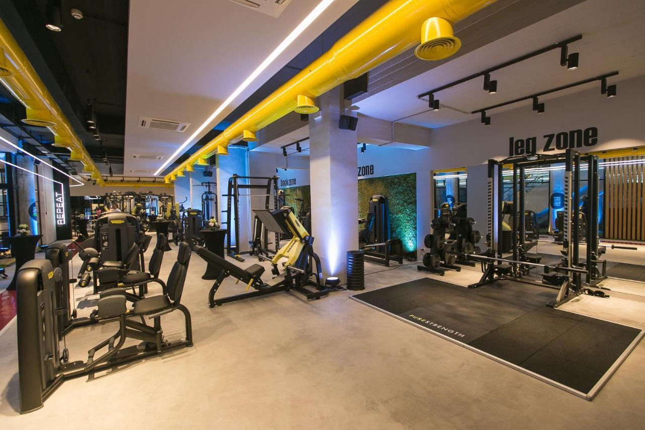Nov Hotel Tiranë Ngoại thất bức ảnh