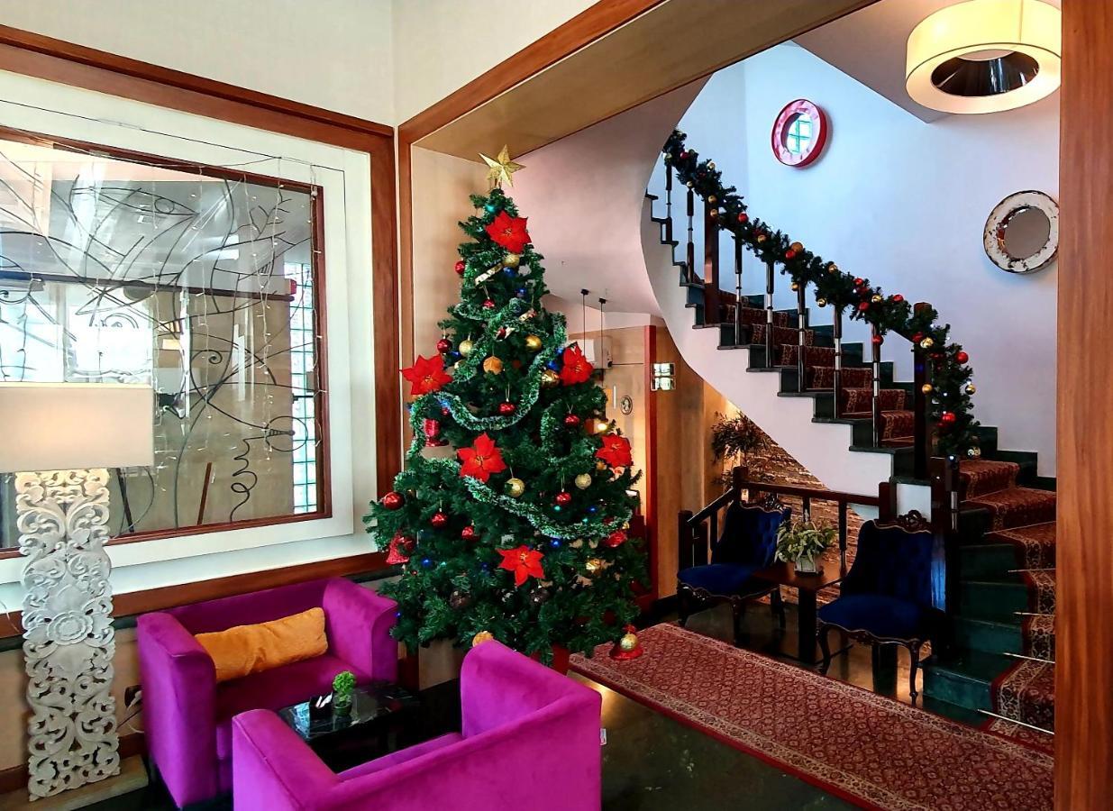 Nov Hotel Tiranë Ngoại thất bức ảnh