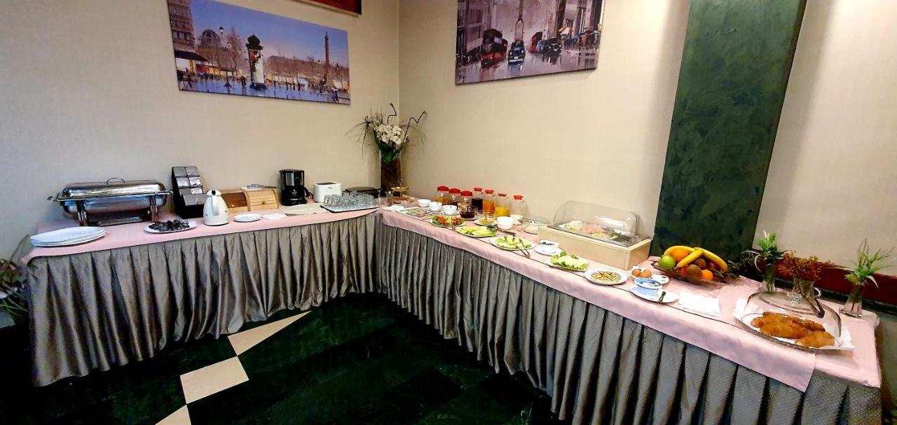 Nov Hotel Tiranë Ngoại thất bức ảnh